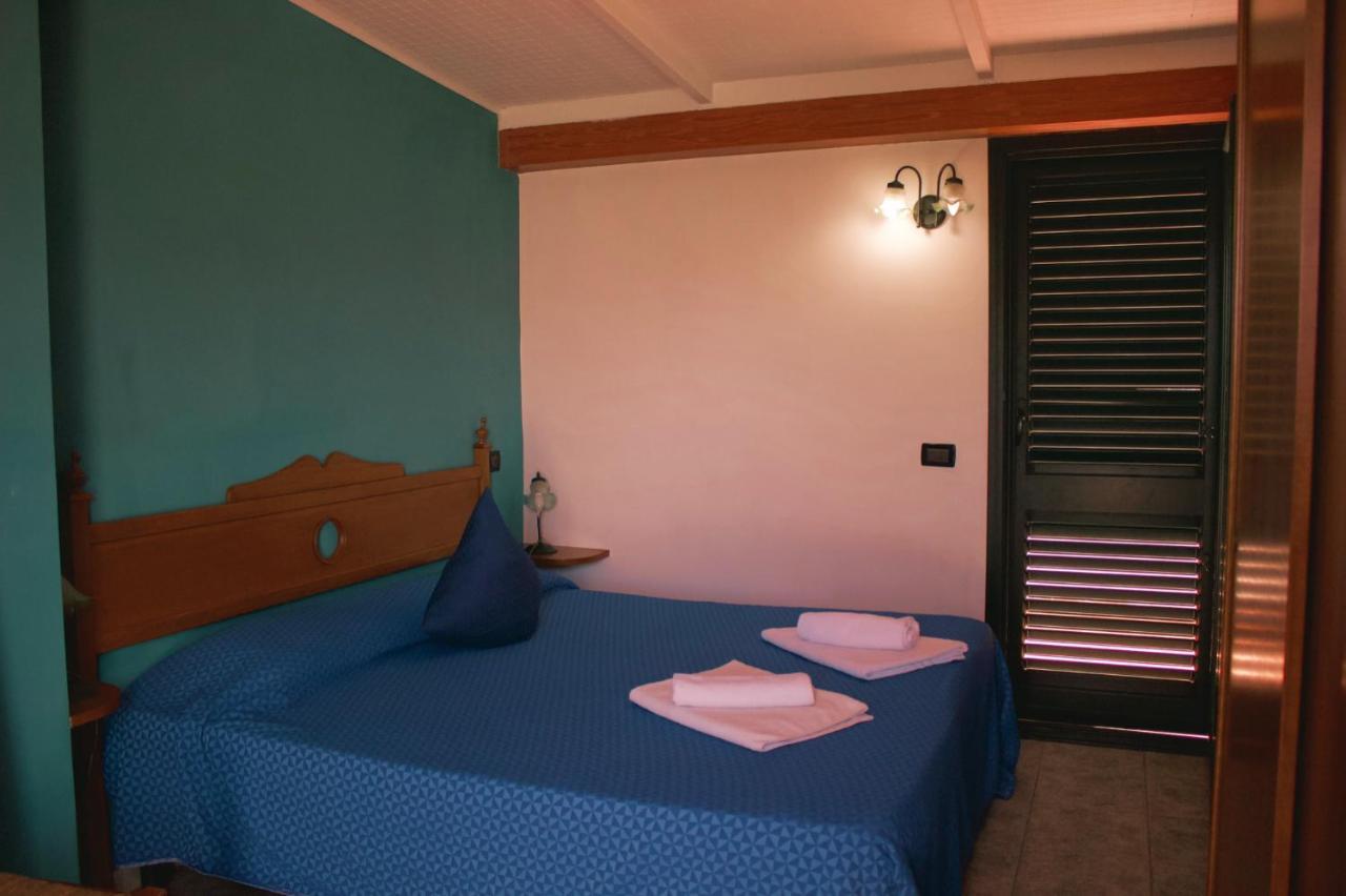 La Trinacria Bed & Breakfast Giardini Naxos Dış mekan fotoğraf