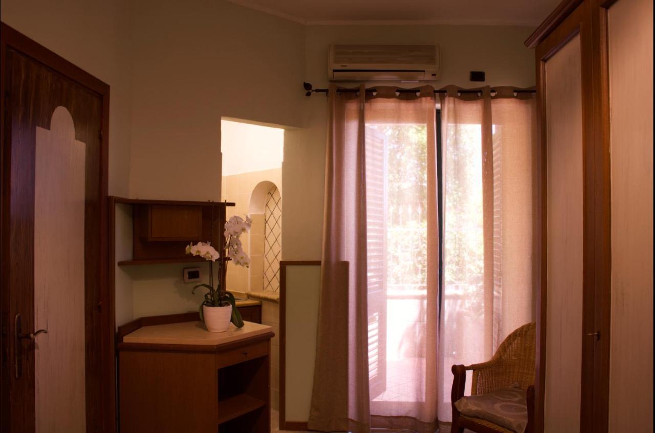 La Trinacria Bed & Breakfast Giardini Naxos Dış mekan fotoğraf